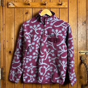Patagonia Synchilla Fleece Snap Pullover in Pink/Blue Joshua Tree Print W’s XS